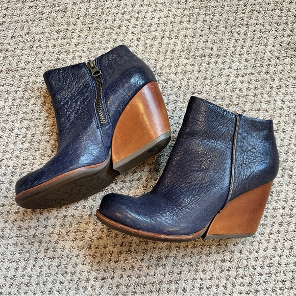 Kork-Ease Shoes - Kork Ease Navy Wedge Ankle Booties with side zipper. Size 5